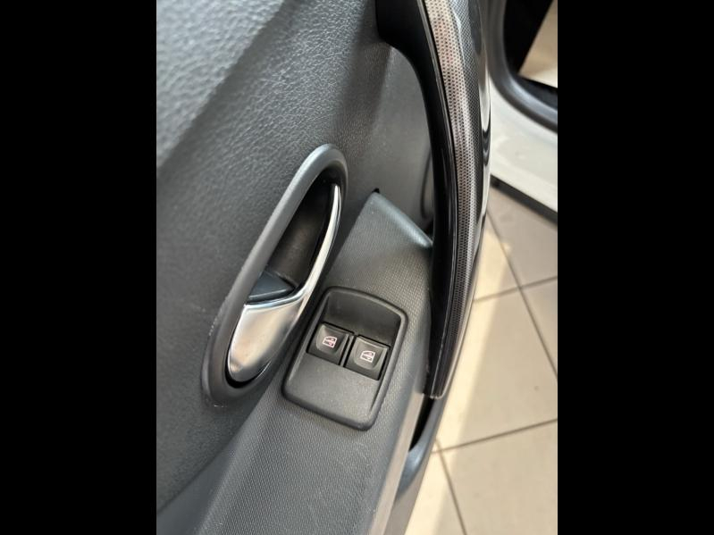 DACIA Sandero d’occasion à vendre à CHENNEVIÈRES-SUR-MARNE chez ADP - SOVEA 94 (Photo 10)