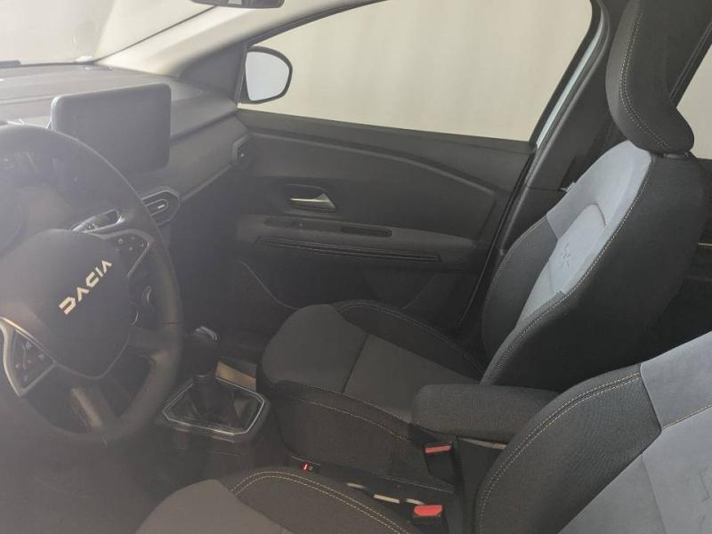 DACIA Jogger d’occasion à vendre à CHENNEVIÈRES-SUR-MARNE chez ADP - SOVEA 94 (Photo 9)