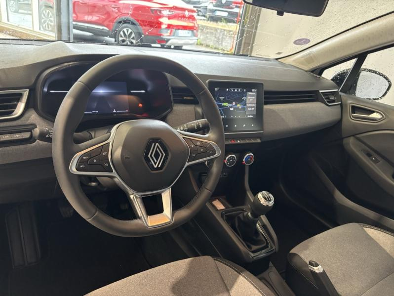 RENAULT Clio d’occasion à vendre à CHENNEVIÈRES-SUR-MARNE chez ADP - SOVEA 94 (Photo 6)