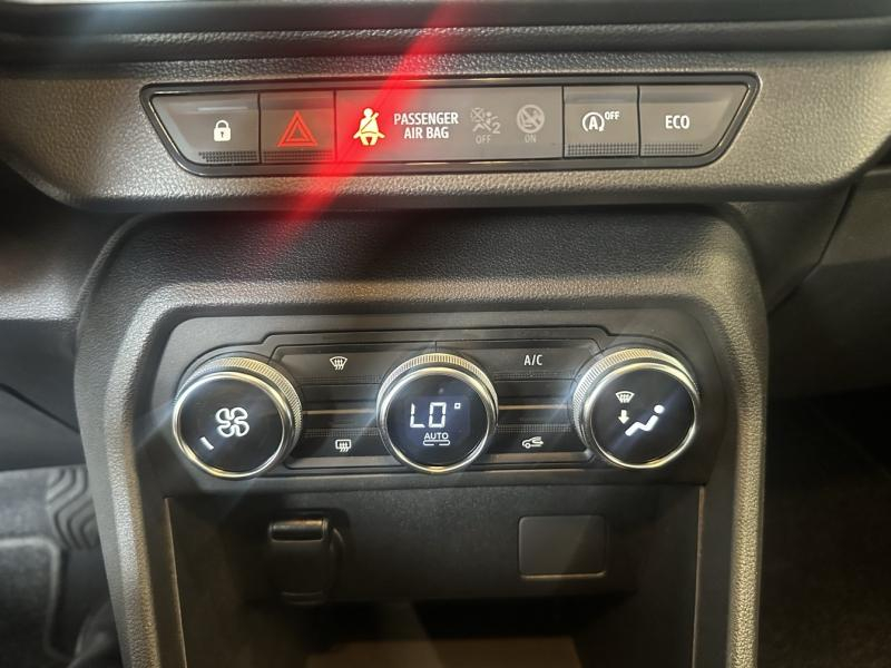 DACIA Sandero d’occasion à vendre à CHENNEVIÈRES-SUR-MARNE chez ADP - SOVEA 94 (Photo 12)