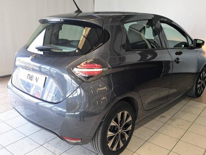 RENAULT Zoe d’occasion à vendre à CHENNEVIÈRES-SUR-MARNE chez ADP - SOVEA 94 (Photo 10)