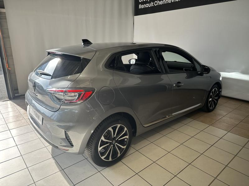 RENAULT Clio d’occasion à vendre à CHENNEVIÈRES-SUR-MARNE chez ADP - SOVEA 94 (Photo 4)