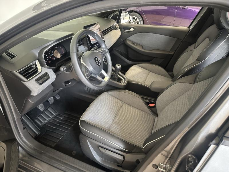 RENAULT Clio d’occasion à vendre à CHENNEVIÈRES-SUR-MARNE chez ADP - SOVEA 94 (Photo 7)