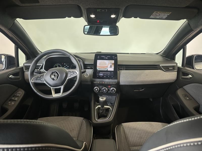 RENAULT Clio d’occasion à vendre à CHENNEVIÈRES-SUR-MARNE chez ADP - SOVEA 94 (Photo 9)