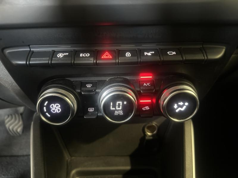 DACIA Duster d’occasion à vendre à CHENNEVIÈRES-SUR-MARNE chez ADP - SOVEA 94 (Photo 12)
