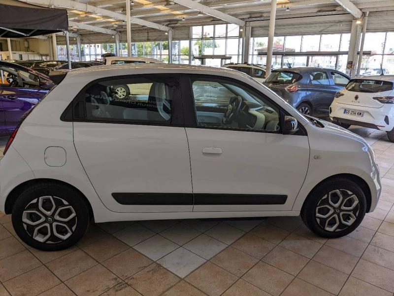 RENAULT Twingo d’occasion à vendre à CHENNEVIÈRES-SUR-MARNE chez ADP - SOVEA 94 (Photo 6)
