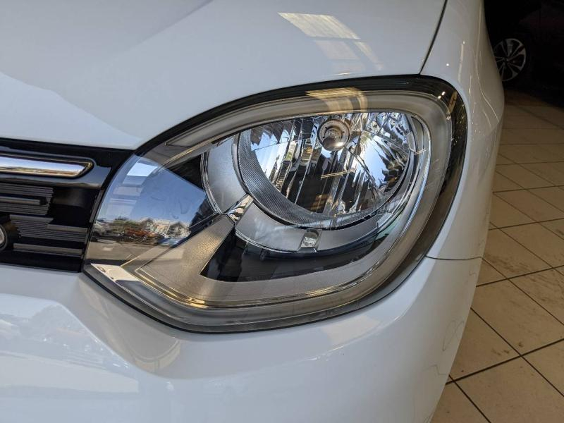RENAULT Twingo d’occasion à vendre à CHENNEVIÈRES-SUR-MARNE chez ADP - SOVEA 94 (Photo 11)