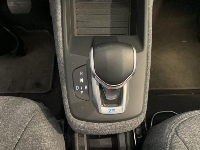 RENAULT Zoe d’occasion à vendre à CHENNEVIÈRES-SUR-MARNE chez ADP - SOVEA 94 (Photo 14)