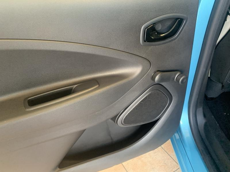 RENAULT Zoe d’occasion à vendre à CHENNEVIÈRES-SUR-MARNE chez ADP - SOVEA 94 (Photo 13)