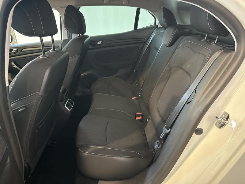 RENAULT Megane d’occasion à vendre à CHENNEVIÈRES-SUR-MARNE chez ADP - SOVEA 94 (Photo 8)