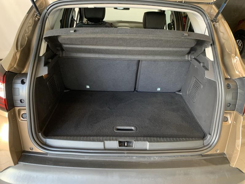 RENAULT Captur d’occasion à vendre à CHENNEVIÈRES-SUR-MARNE chez ADP - SOVEA 94 (Photo 5)