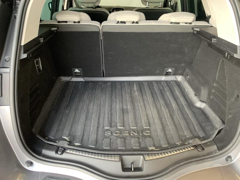 RENAULT Scenic d’occasion à vendre à CHENNEVIÈRES-SUR-MARNE chez ADP - SOVEA 94 (Photo 5)