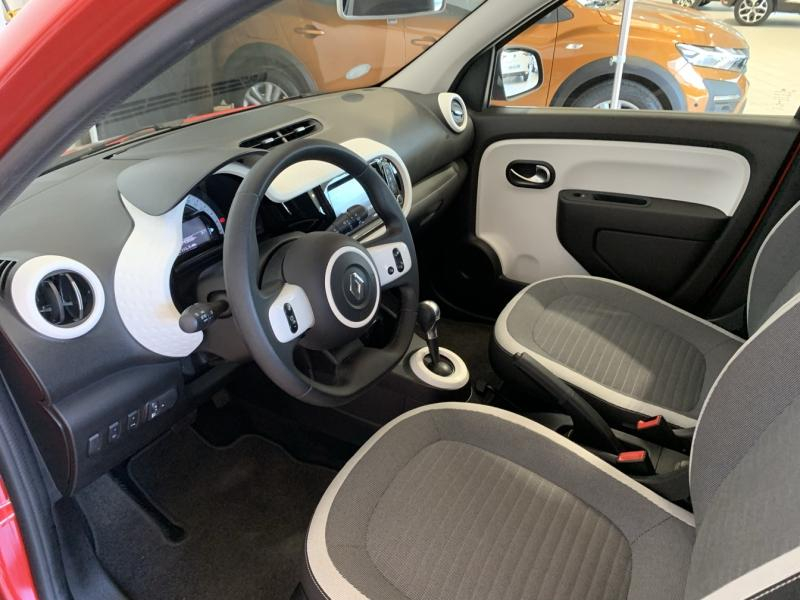 RENAULT Twingo d’occasion à vendre à CHENNEVIÈRES-SUR-MARNE chez ADP - SOVEA 94 (Photo 6)