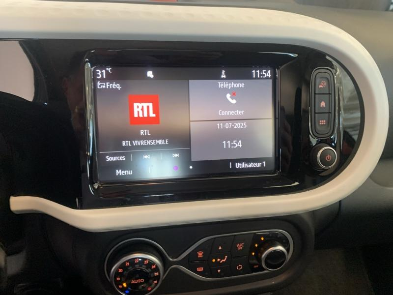 RENAULT Twingo d’occasion à vendre à CHENNEVIÈRES-SUR-MARNE chez ADP - SOVEA 94 (Photo 7)
