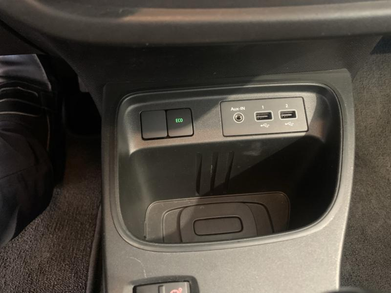 RENAULT Twingo d’occasion à vendre à CHENNEVIÈRES-SUR-MARNE chez ADP - SOVEA 94 (Photo 12)