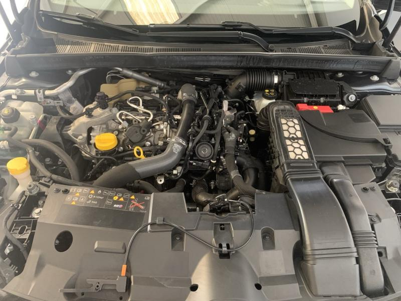 RENAULT Megane Estate d’occasion à vendre à CHENNEVIÈRES-SUR-MARNE chez ADP - SOVEA 94 (Photo 17)