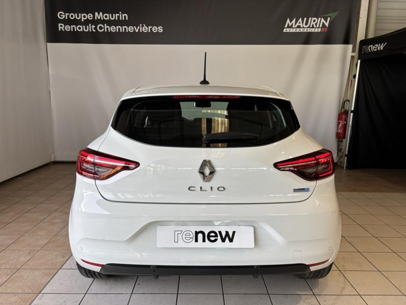 RENAULT Clio d’occasion à vendre à CHENNEVIÈRES-SUR-MARNE chez ADP - SOVEA 94 (Photo 4)