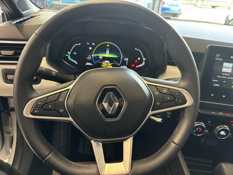 RENAULT Clio d’occasion à vendre à CHENNEVIÈRES-SUR-MARNE chez ADP - SOVEA 94 (Photo 10)
