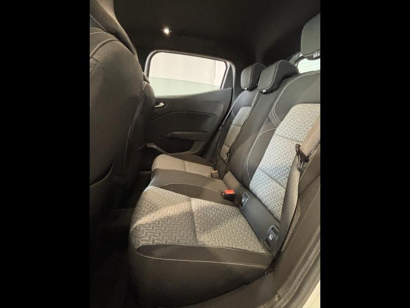 RENAULT Clio d’occasion à vendre à CHENNEVIÈRES-SUR-MARNE chez ADP - SOVEA 94 (Photo 12)