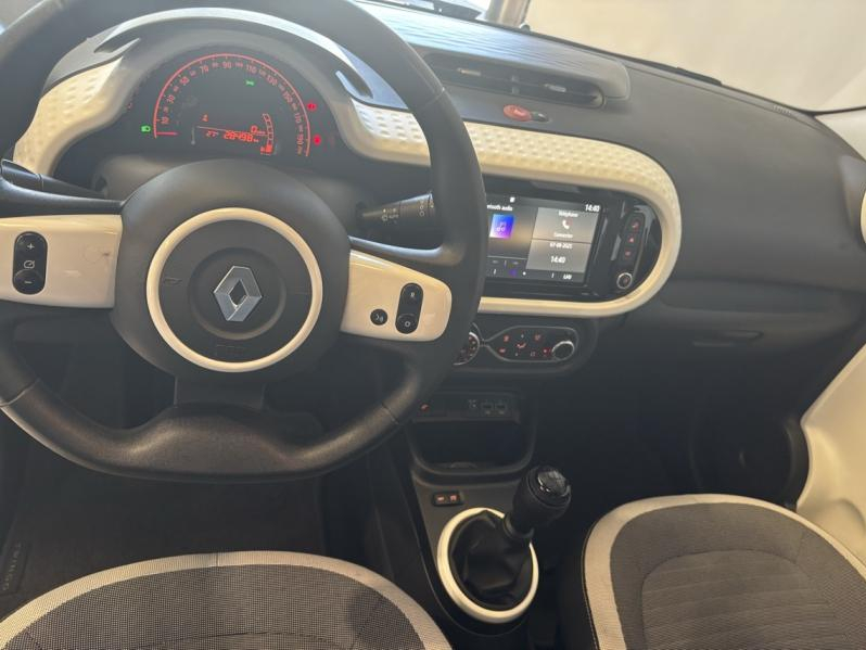 RENAULT Twingo d’occasion à vendre à CHENNEVIÈRES-SUR-MARNE chez ADP - SOVEA 94 (Photo 6)