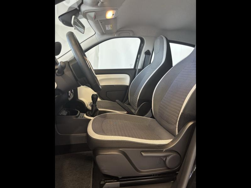 RENAULT Twingo d’occasion à vendre à CHENNEVIÈRES-SUR-MARNE chez ADP - SOVEA 94 (Photo 10)