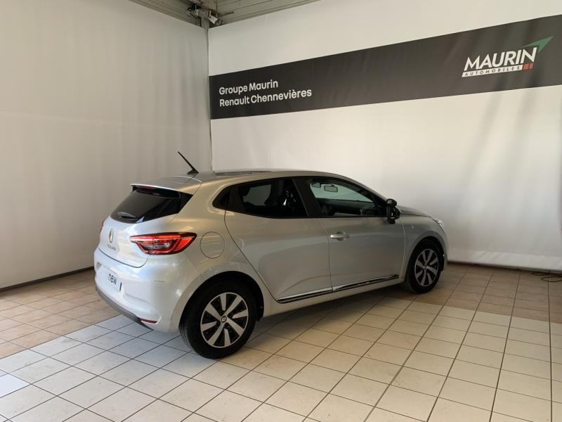 RENAULT Clio d’occasion à vendre à CHENNEVIÈRES-SUR-MARNE chez ADP - SOVEA 94 (Photo 4)