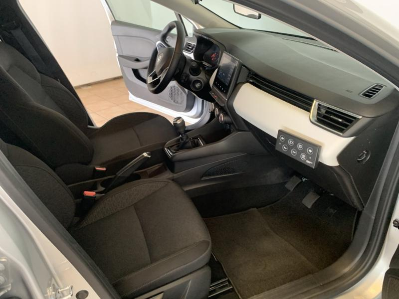 RENAULT Clio d’occasion à vendre à CHENNEVIÈRES-SUR-MARNE chez ADP - SOVEA 94 (Photo 11)