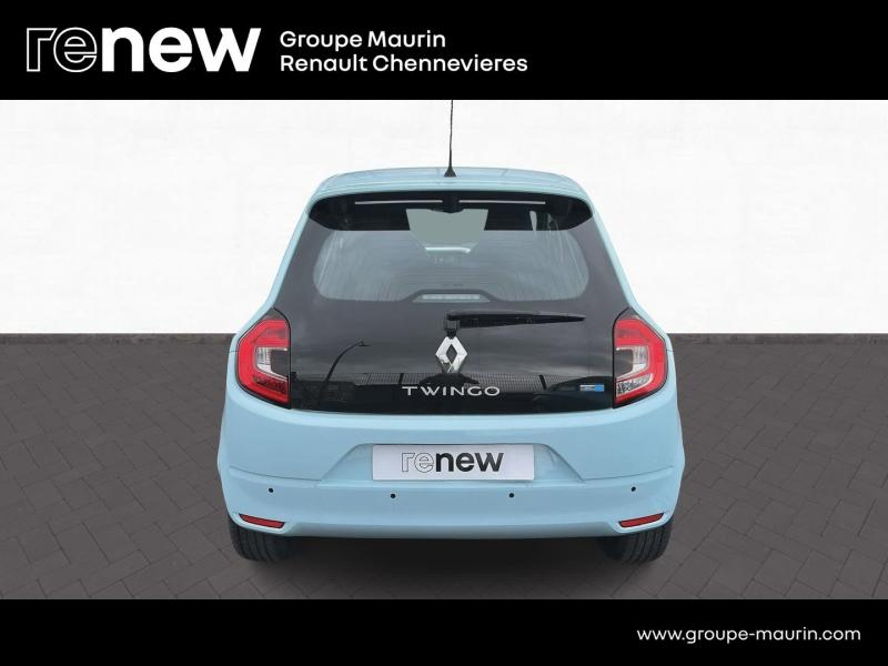 RENAULT Twingo d’occasion à vendre à CHENNEVIÈRES-SUR-MARNE chez ADP - SOVEA 94 (Photo 4)