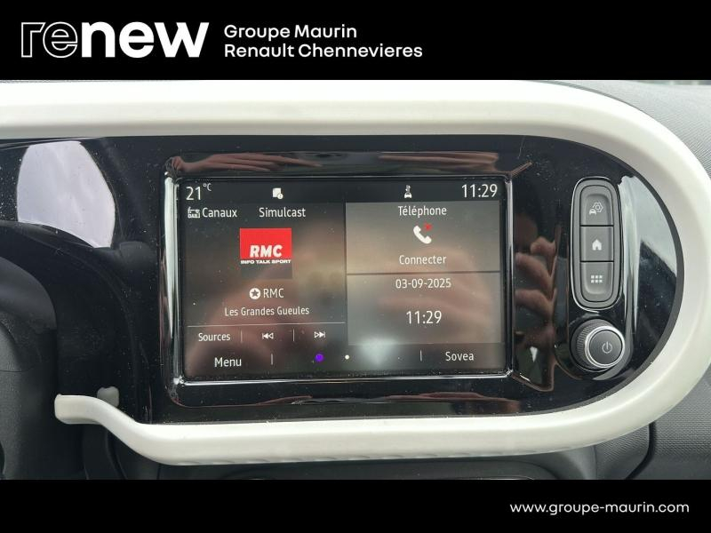 RENAULT Twingo d’occasion à vendre à CHENNEVIÈRES-SUR-MARNE chez ADP - SOVEA 94 (Photo 12)