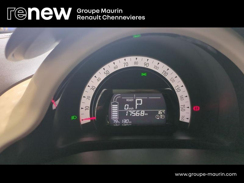 RENAULT Twingo d’occasion à vendre à CHENNEVIÈRES-SUR-MARNE chez ADP - SOVEA 94 (Photo 9)