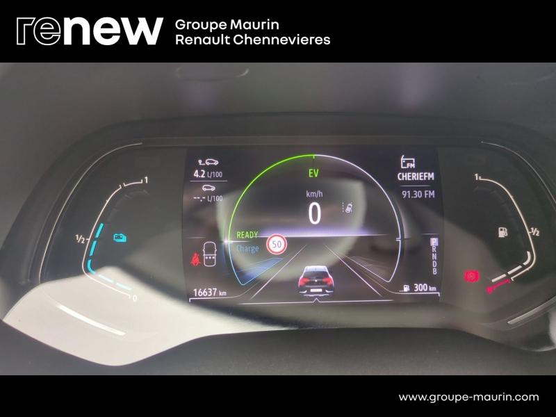 RENAULT Captur d’occasion à vendre à CHENNEVIÈRES-SUR-MARNE chez ADP - SOVEA 94 (Photo 10)