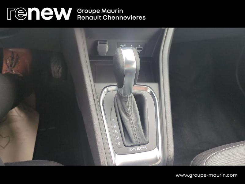 RENAULT Captur d’occasion à vendre à CHENNEVIÈRES-SUR-MARNE chez ADP - SOVEA 94 (Photo 14)
