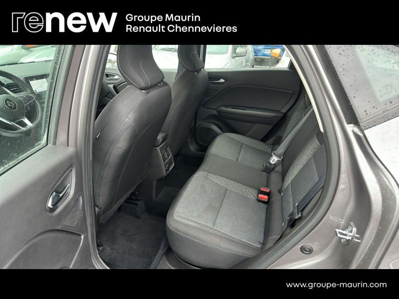 RENAULT Captur d’occasion à vendre à CHENNEVIÈRES-SUR-MARNE chez ADP - SOVEA 94 (Photo 11)