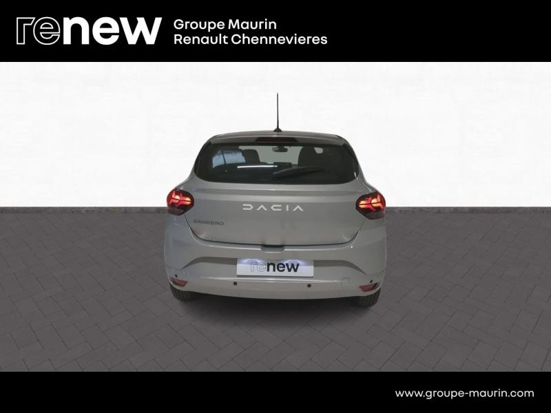 DACIA Sandero d’occasion à vendre à CHENNEVIÈRES-SUR-MARNE chez ADP - SOVEA 94 (Photo 4)
