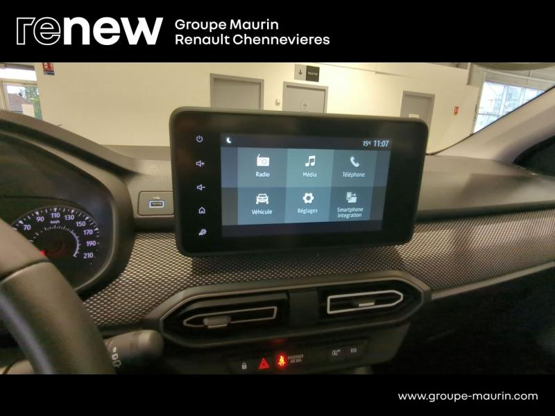 DACIA Sandero d’occasion à vendre à CHENNEVIÈRES-SUR-MARNE chez ADP - SOVEA 94 (Photo 12)