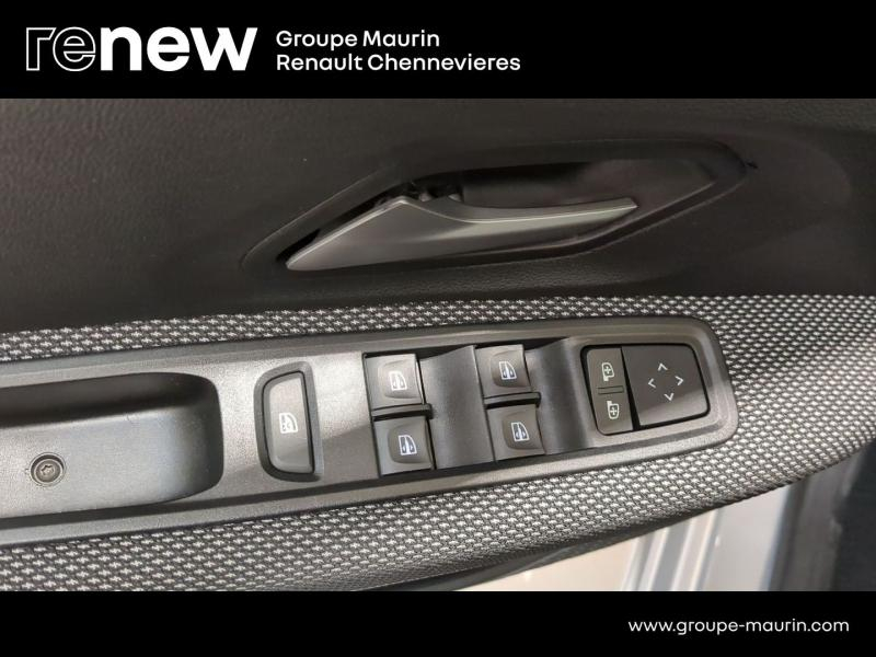 DACIA Sandero d’occasion à vendre à CHENNEVIÈRES-SUR-MARNE chez ADP - SOVEA 94 (Photo 16)