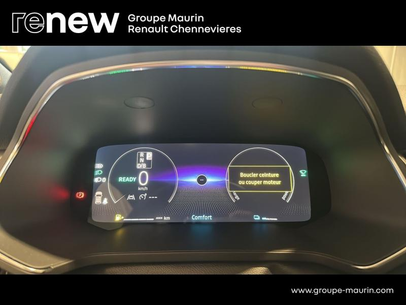 RENAULT Captur d’occasion à vendre à CHENNEVIÈRES-SUR-MARNE chez ADP - SOVEA 94 (Photo 9)