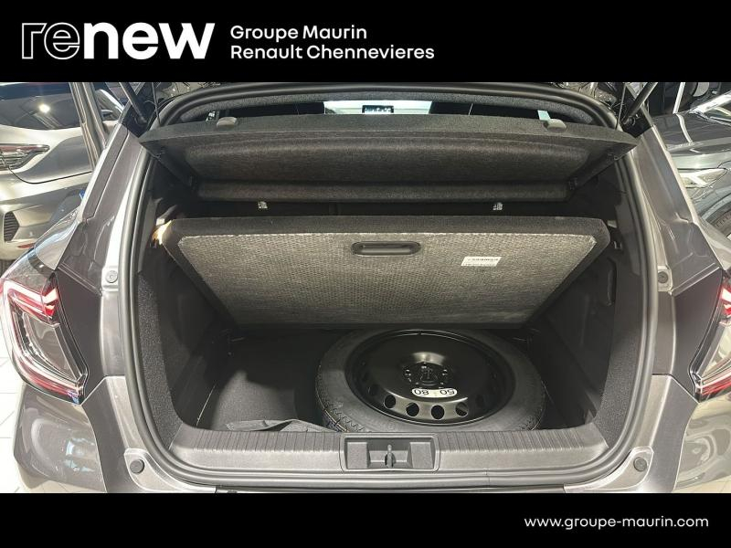 RENAULT Captur d’occasion à vendre à CHENNEVIÈRES-SUR-MARNE chez ADP - SOVEA 94 (Photo 14)