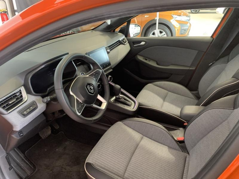 RENAULT Clio d’occasion à vendre à CHENNEVIÈRES-SUR-MARNE chez ADP - SOVEA 94 (Photo 6)