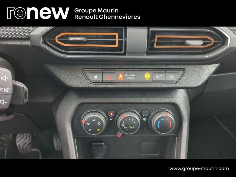 DACIA Sandero d’occasion à vendre à CHENNEVIÈRES-SUR-MARNE chez ADP - SOVEA 94 (Photo 13)