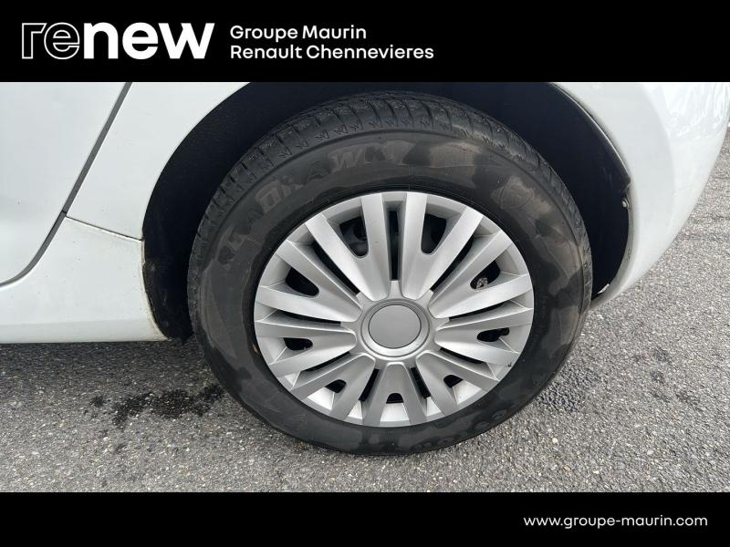 RENAULT Zoe d’occasion à vendre à CHENNEVIÈRES-SUR-MARNE chez ADP - SOVEA 94 (Photo 19)