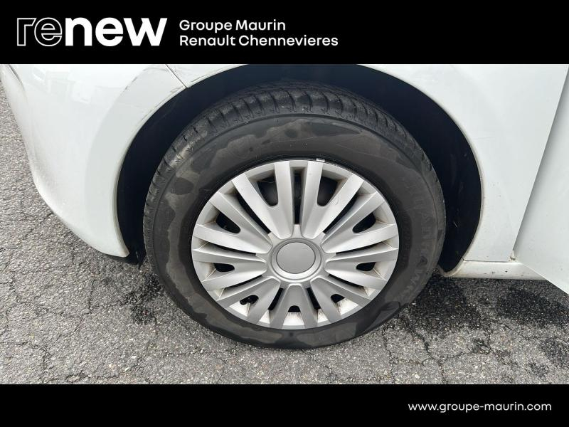 RENAULT Zoe d’occasion à vendre à CHENNEVIÈRES-SUR-MARNE chez ADP - SOVEA 94 (Photo 20)