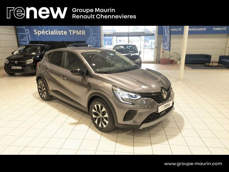 RENAULT Captur d’occasion à vendre à CHENNEVIÈRES-SUR-MARNE chez ADP - SOVEA 94 (Photo 4)