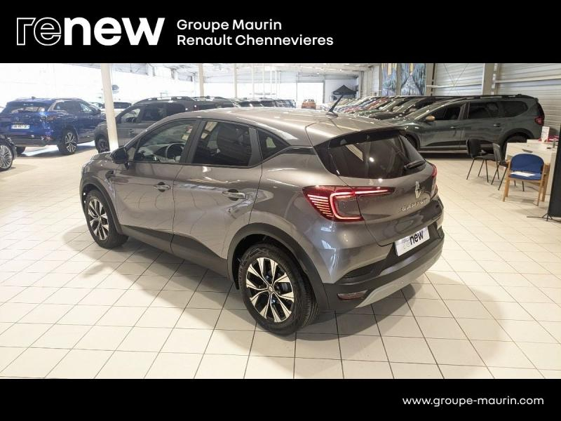 RENAULT Captur d’occasion à vendre à CHENNEVIÈRES-SUR-MARNE chez ADP - SOVEA 94 (Photo 9)