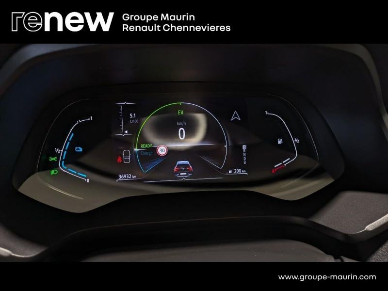 RENAULT Captur d’occasion à vendre à CHENNEVIÈRES-SUR-MARNE chez ADP - SOVEA 94 (Photo 11)