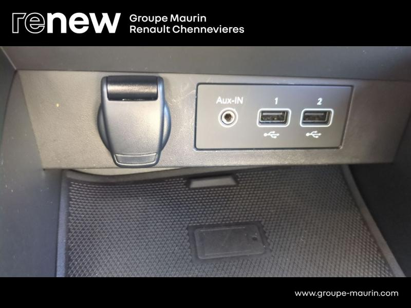 RENAULT Clio d’occasion à vendre à CHENNEVIÈRES-SUR-MARNE chez ADP - SOVEA 94 (Photo 13)