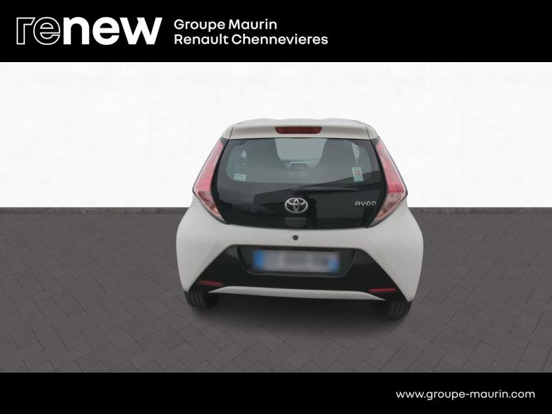 TOYOTA Aygo d’occasion à vendre à CHENNEVIÈRES-SUR-MARNE chez ADP - SOVEA 94 (Photo 4)