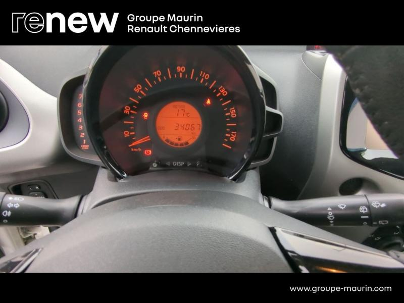 TOYOTA Aygo d’occasion à vendre à CHENNEVIÈRES-SUR-MARNE chez ADP - SOVEA 94 (Photo 9)