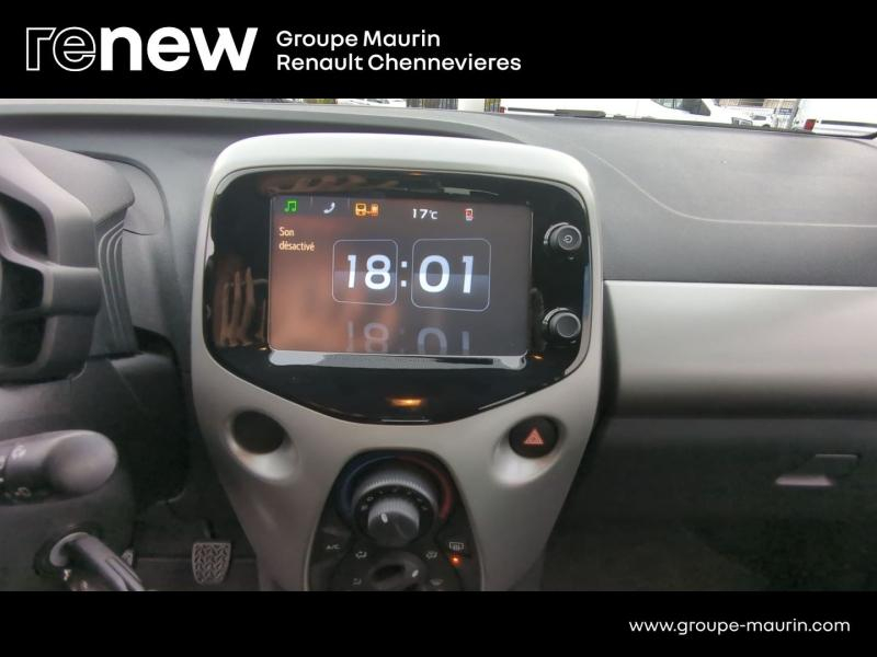 TOYOTA Aygo d’occasion à vendre à CHENNEVIÈRES-SUR-MARNE chez ADP - SOVEA 94 (Photo 12)