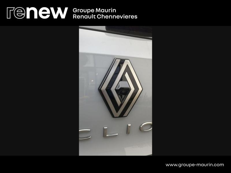 RENAULT Clio d’occasion à vendre à CHENNEVIÈRES-SUR-MARNE chez ADP - SOVEA 94 (Photo 16)